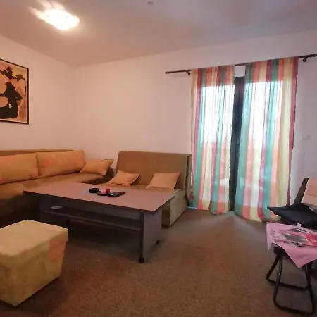 アパート Apartman Jahorina ヤホリナ
